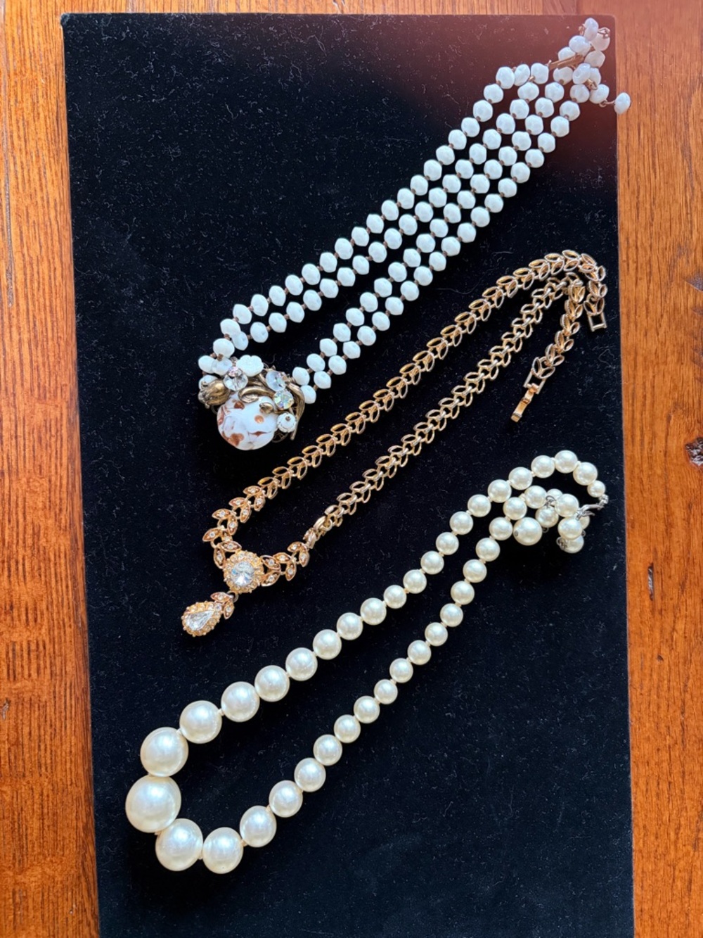 Vintage necklaces (3).